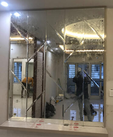 Best Glass design works in Coimbatore. Best Glass service in Coimbatore. Best Toughened Glass door works in Coimbatore